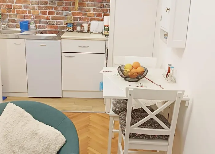 Charming With Terrace And Old Town View - One Bedroom With Terrace *